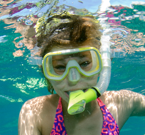 The Keys' year-round tropical weather and calm, clear waters provide a safe, easy learning environment for parents and children.